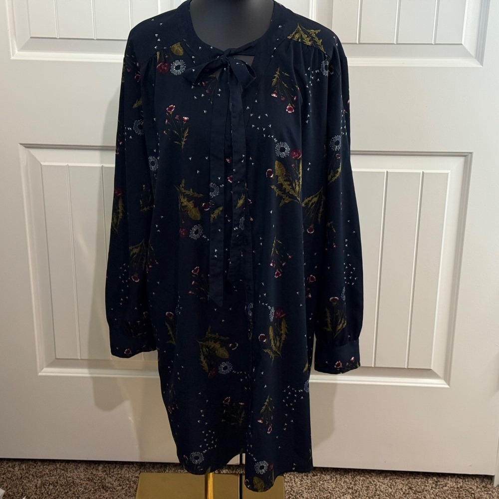 Wild Pearl Tie Mock Neck Floral Pattern Tunic Size‎ XL